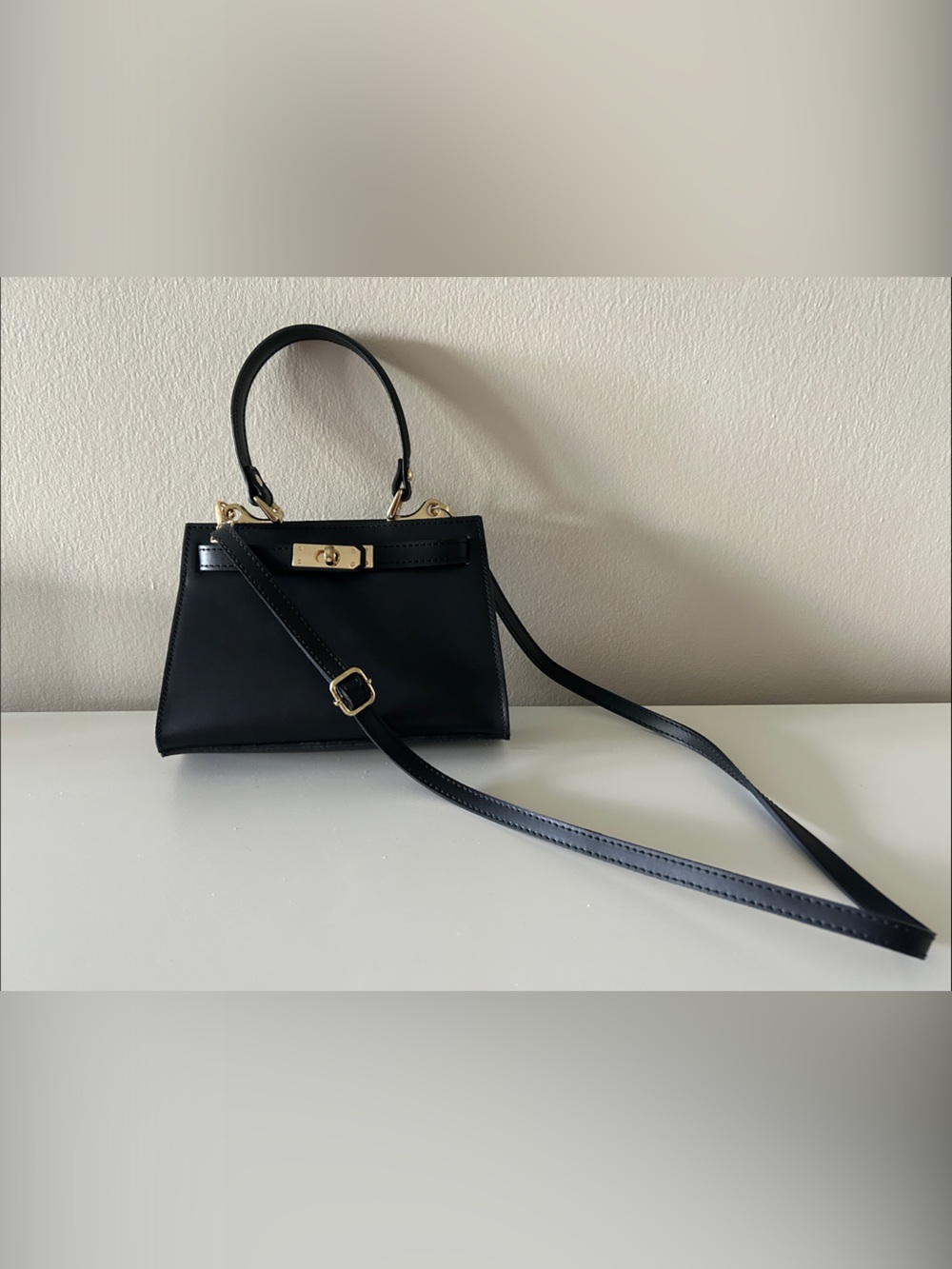 Black Leather Top-Handle Crossbody Bag - Minimal Chic